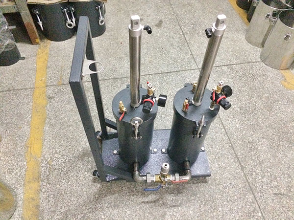 2600ML硅胶点胶机，硅胶打胶机